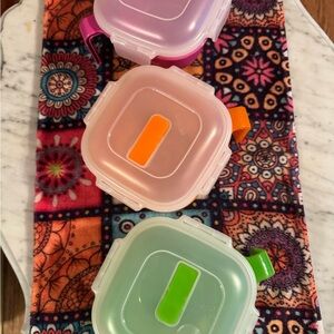 Set of 3 Colorful New Lock N Lock   Food Containers with Side Handles 1.1 Quart